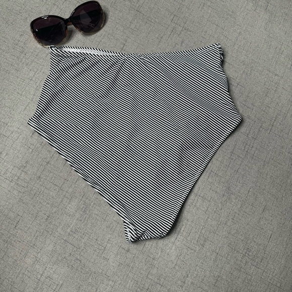 Cupshe High Rise Bikini Striped Swim Bottoms Large - Picture 7 of 8